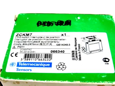 NEW TELEMECANIQUE XCKM LIMIT SWITCH ZCKM7