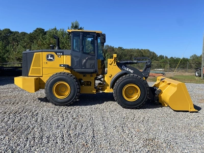 USED 2022 Deere 544G