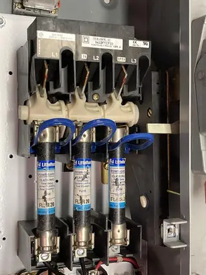 USED SQUARE D 8536SCOH200S