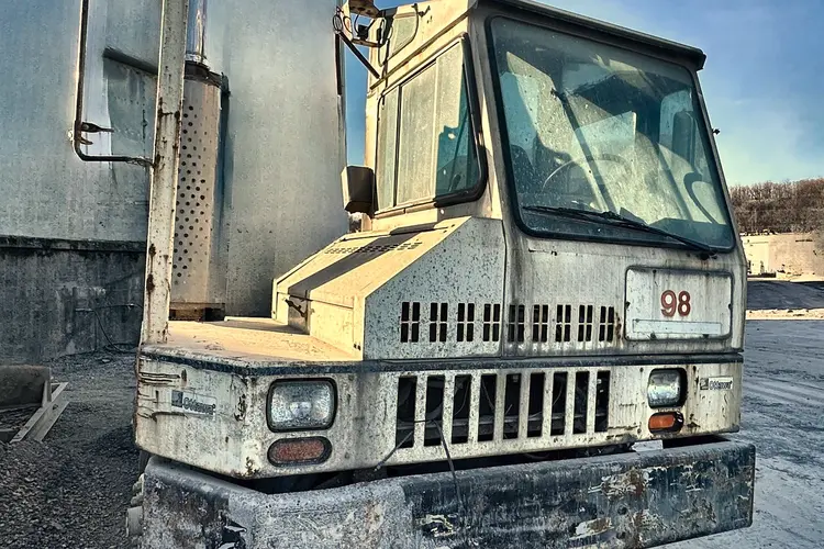 Used 1998 OTTAWA COMMANDO CYT30 Tow Tractors Pennsylvania US | Proxy Equipment #1384988
