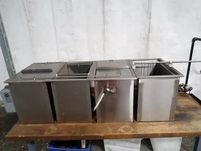 4 @ 8.5" X 15" X 13.5" Cleaning Station