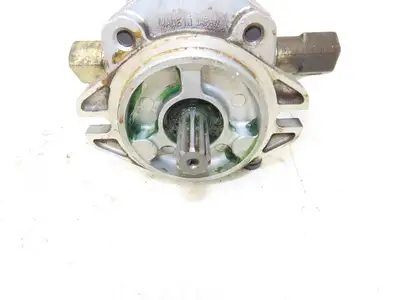 Aztec DGP4-16CN6 Hydraulic Pump Removed From Toyota 5FBE15 Electric Forklift