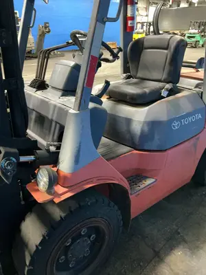 USED TOYOTA 7FGU32