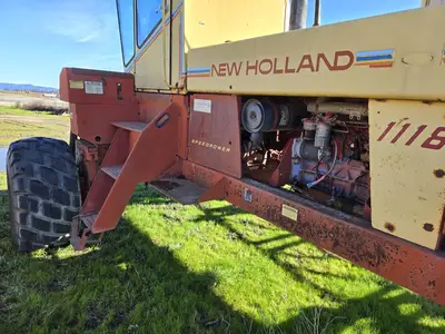 USED 1990 NEW HOLLAND 1118
