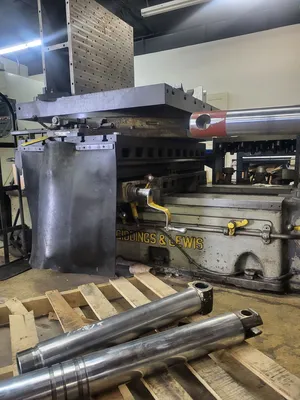 GIDDINGS & LEWIS 340-T Horizontal Boring Machines | Tight Tolerance Machinery (3)