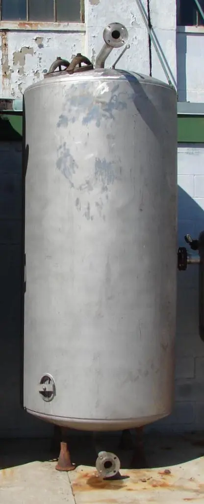 SPC3958  Tank 846 gallon vertical tank, Stainless Steel, dish