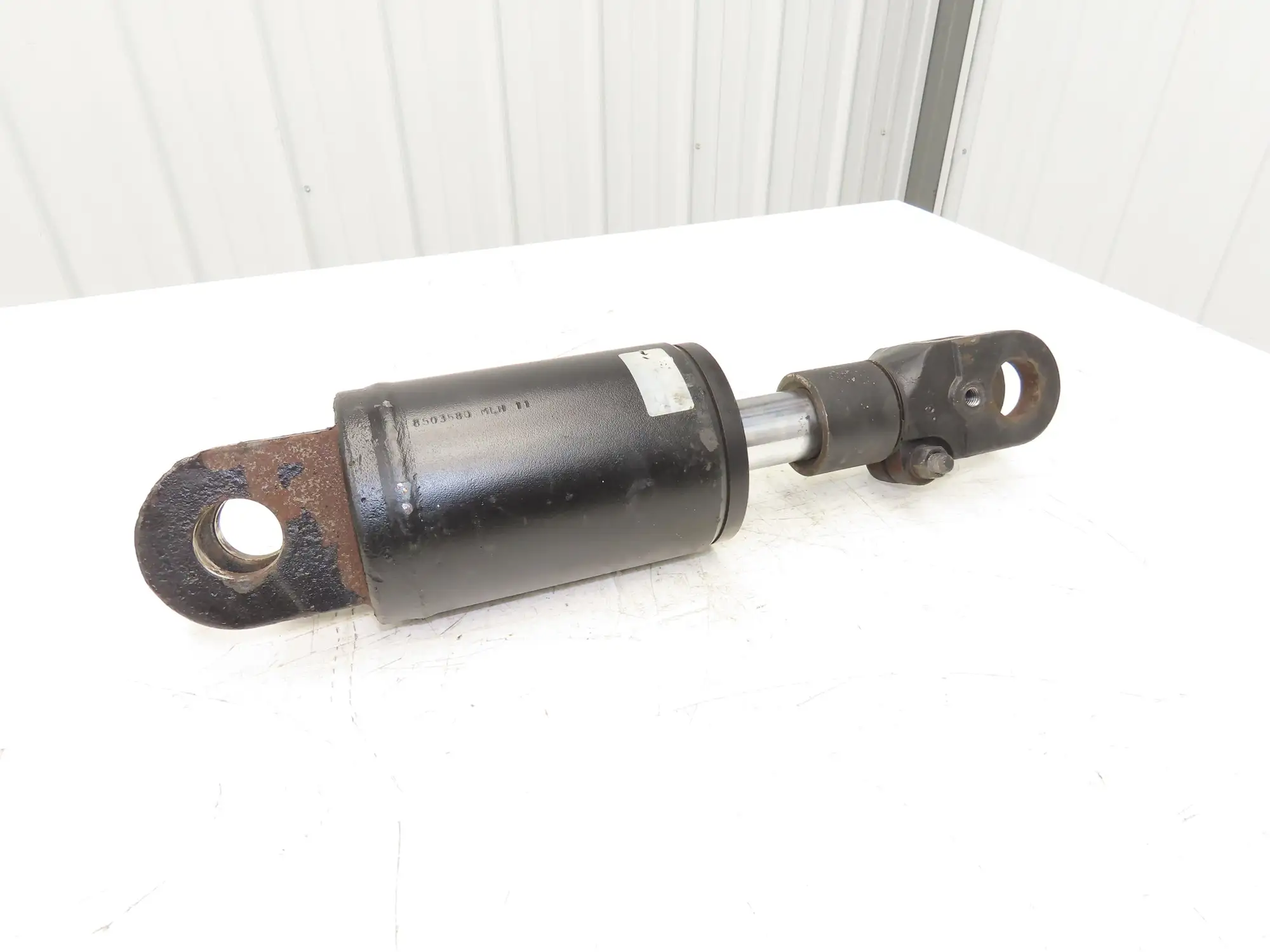 Yale 8503580 Forklift Hydraulic Tilt Cylinder Removed From ERC100HHN