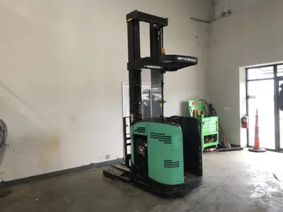USED 2008 MITSUBISHI ESR20N-36V
