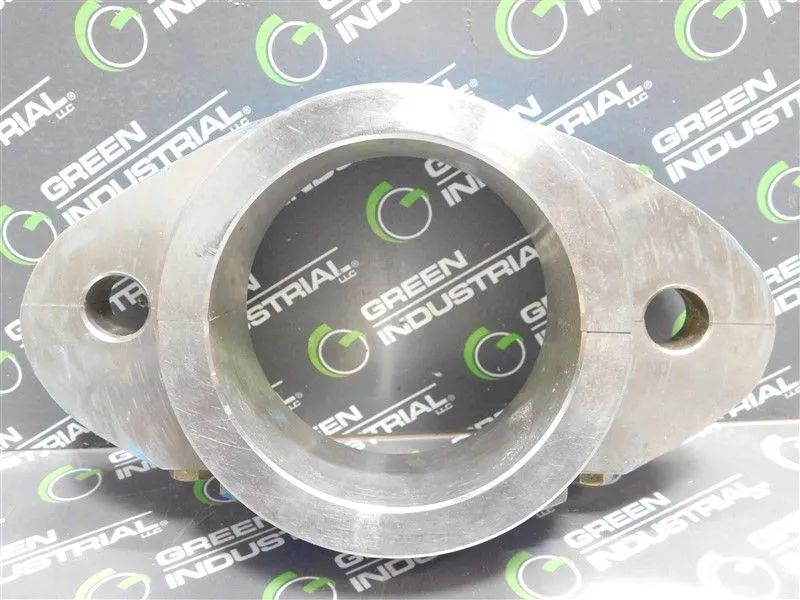 Unbranded 1117785 Gland Half 4-1/8" Bore Height/Thru 2-3/8" Used