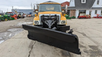 USED 2005 INTERNATIONAL WORKSTAR 7400