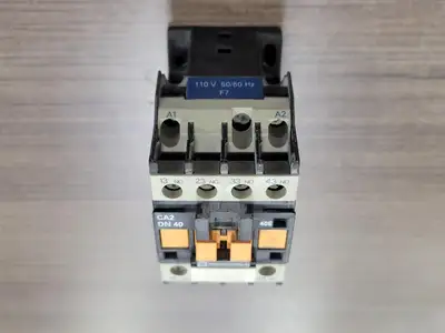 USED TELEMECANIQUE CA2 DN40