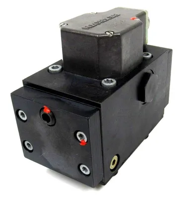 NEW REXROTH R900956598 VALVE 4WS2EM10-51/75B11T315K31DV