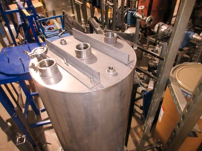 Vertical ss Tank