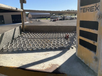Used 2001 ADVANCE 5 AXLE Concrete Mixer Trucks Michigan US | Miedema Asset Management Group #1579194