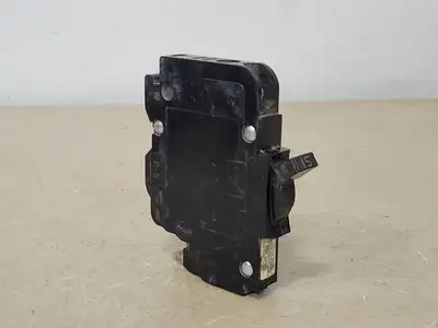 15 Amp, 1 Pole, 120/240 volts Circuit Breaker