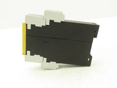 Siemens 3TK2824-1BB40 Sirius Safety Relay Control Lot of 4