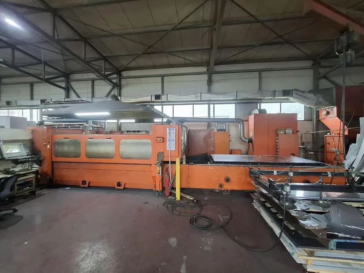 Used 2001 BYSTRONIC BLT 4000 Sheet Metal Shears | UCY Industrial GmbH #386552