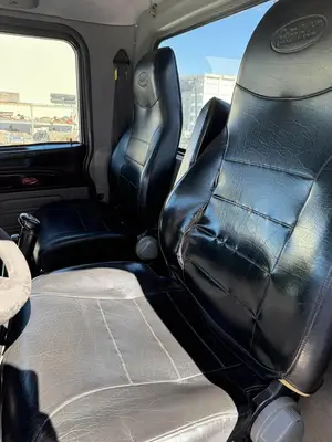 USED 2012 PETERBILT 386