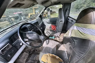 Used 2006 FORD F750 SUPER DUTY 4X2 Cab Chassis trucks Texas US | Proxy Equipment #1425952