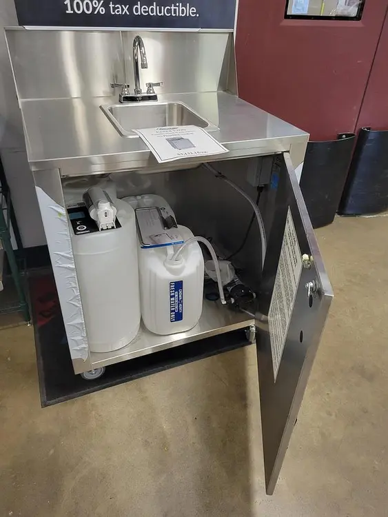 Used CROWN VERITY CV-PHS-1 Sinks | Surrey Food Equipment #436660