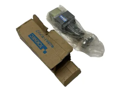 USED TOKIMEC HYDRAULIC PRESSURE SWITCH