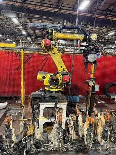 Used 2016 FANUC R2000IC 165F Robots Michigan US | RAB Industries, Inc. #184455