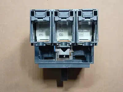 New | in-Stock SCHNEIDER LV430405 Switchgears British Columbia CA | Lenmark #1438271