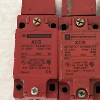 (5) Telemecanique XCS-A703 Interlock Switches 3A 240V Fast Shipping!+ Warranty