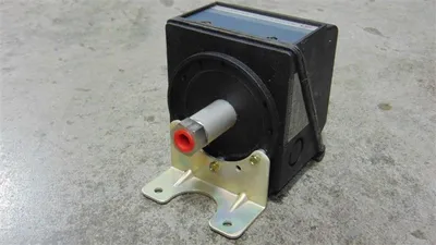 United Electric Model 376 J300 Pressure Switch 0-500 PSI New NIB