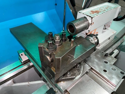 Colchester TRIUMPH 2000 Lathes, Engine, Center | ESP Machinery Australia Pty Ltd (7)