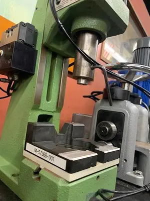 6762-230 Schmidt Precision Pneumatic Toggle Assembly Press 2″ Stroke – Germany New 1999