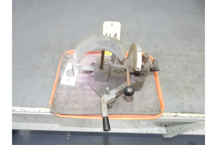 Used _UNKNOWN_ _UNKNOWN_ Grinding Fixtures Michigan US | Thompson Auctioneers #1520885
