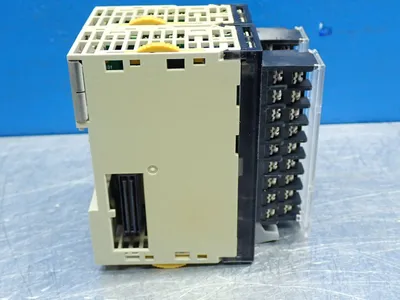 USED OMRON CJ1WID211