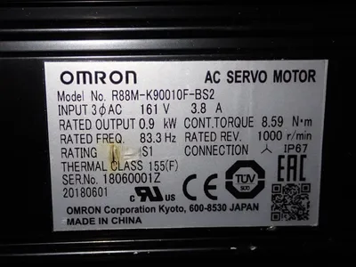 NEW OMRON R88MK90010FBS2