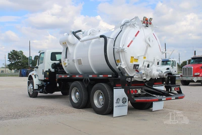 Used 2020 INTERNATIONAL MV Septic/Sewer/Vacuum Trucks Texas US | Roll Off Truck World #1491806