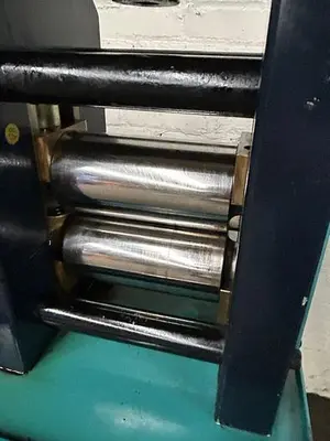 Cavallin Type 6″ x 4″ Double Sided Power Rolling Mill with Side Rollers for Gold, Silver, Plate