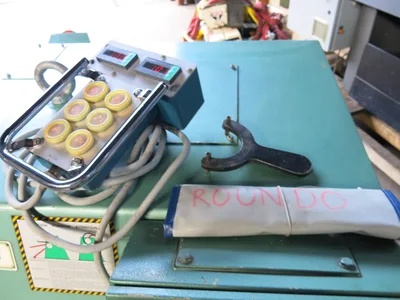 ROUNDO R-3 HYDRAULIC ANGLE BENDING ROLL