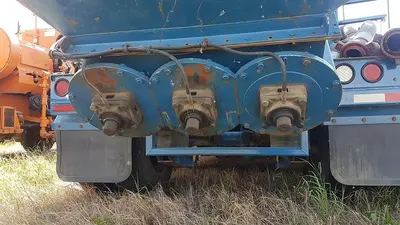 USED 1997 PEERLESS BAKER HUGHES HYDRA FRAC BLENDER TRAILER