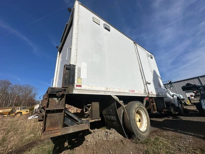 Used 2000 FORD F650 BOX TRUCK Box trucks New Jersey US | Proxy Equipment #1384905