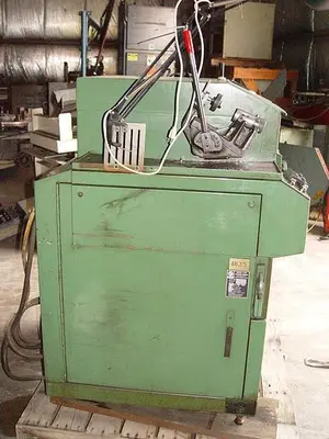 USED 1983 GIDDINGS LEWIS HR-947