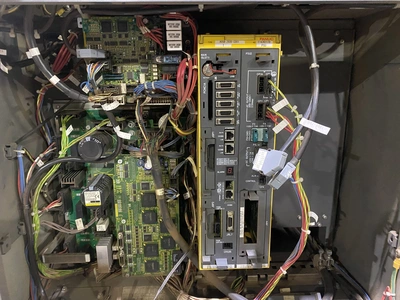 USED FANUC ArcMate 100iC/6L + R-30iB