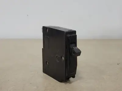 USED SQUARE D QO120