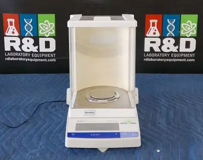 Used Mettler Toledo _UNKNOWN_ Lab Balancers California US | R&D Laboratory Equipment #796614