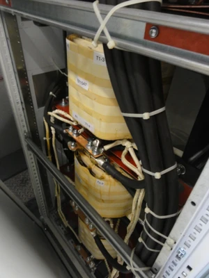 USED MAGNA POWER ELECTRONICS HN300