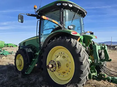 USED 2011 JOHN DEERE 8285R