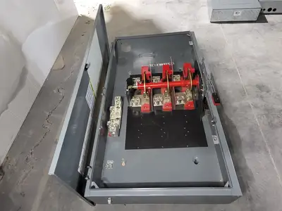 USED SQUARE D CHU366