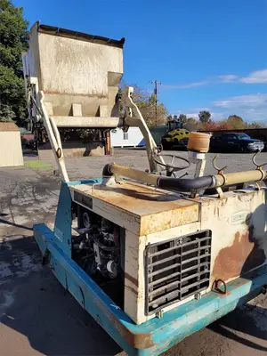 USED 1998 TENNANT 255 II