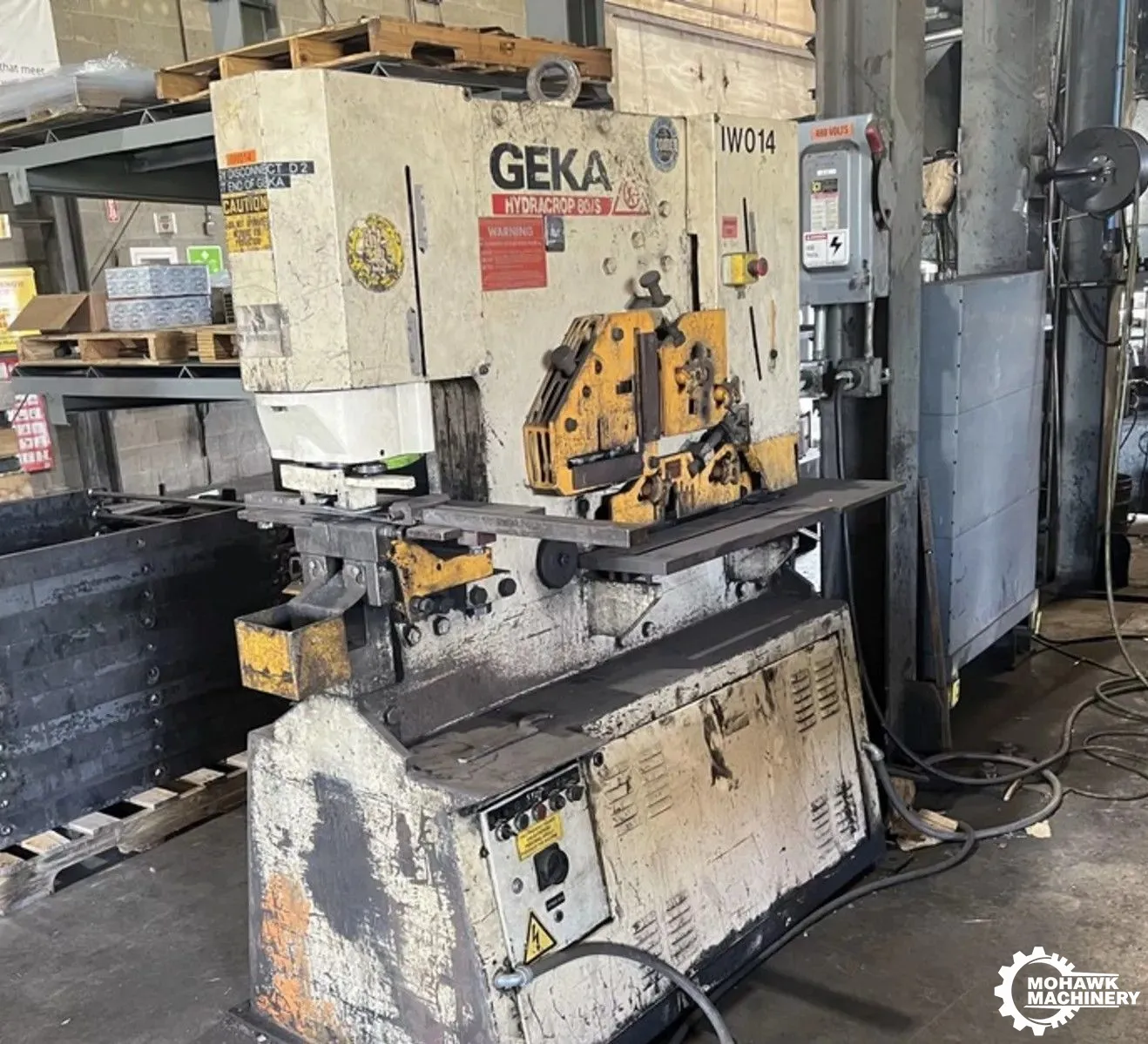88 TON GEKA “HYDRACROP 80/S” DUAL-CYLINDER HYDRAULIC IRONWORKER