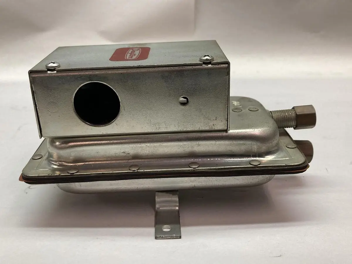 New | in-Stock DAYTON DAYTON 2E462A HVAC Parts and Equipment | Surplus Asset Holdings #1200376