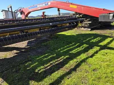 USED 2016 NEW HOLLAND H7150